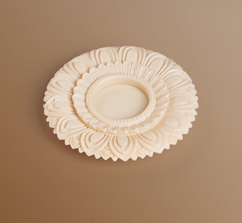 Ivory Look-Alike Sunflower Tealight Holder