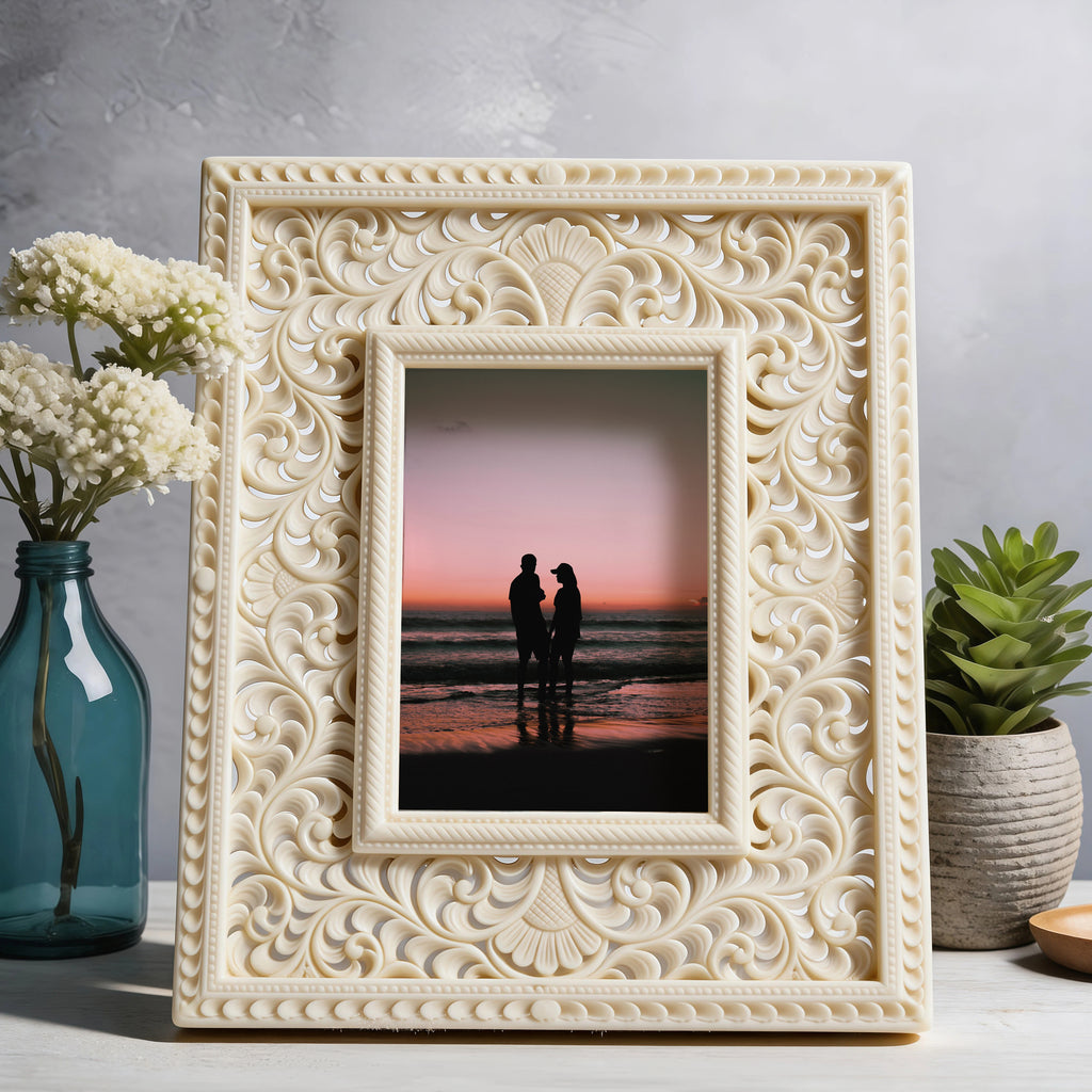 Ivory Look-Alike Royal Heritage Photo Frame