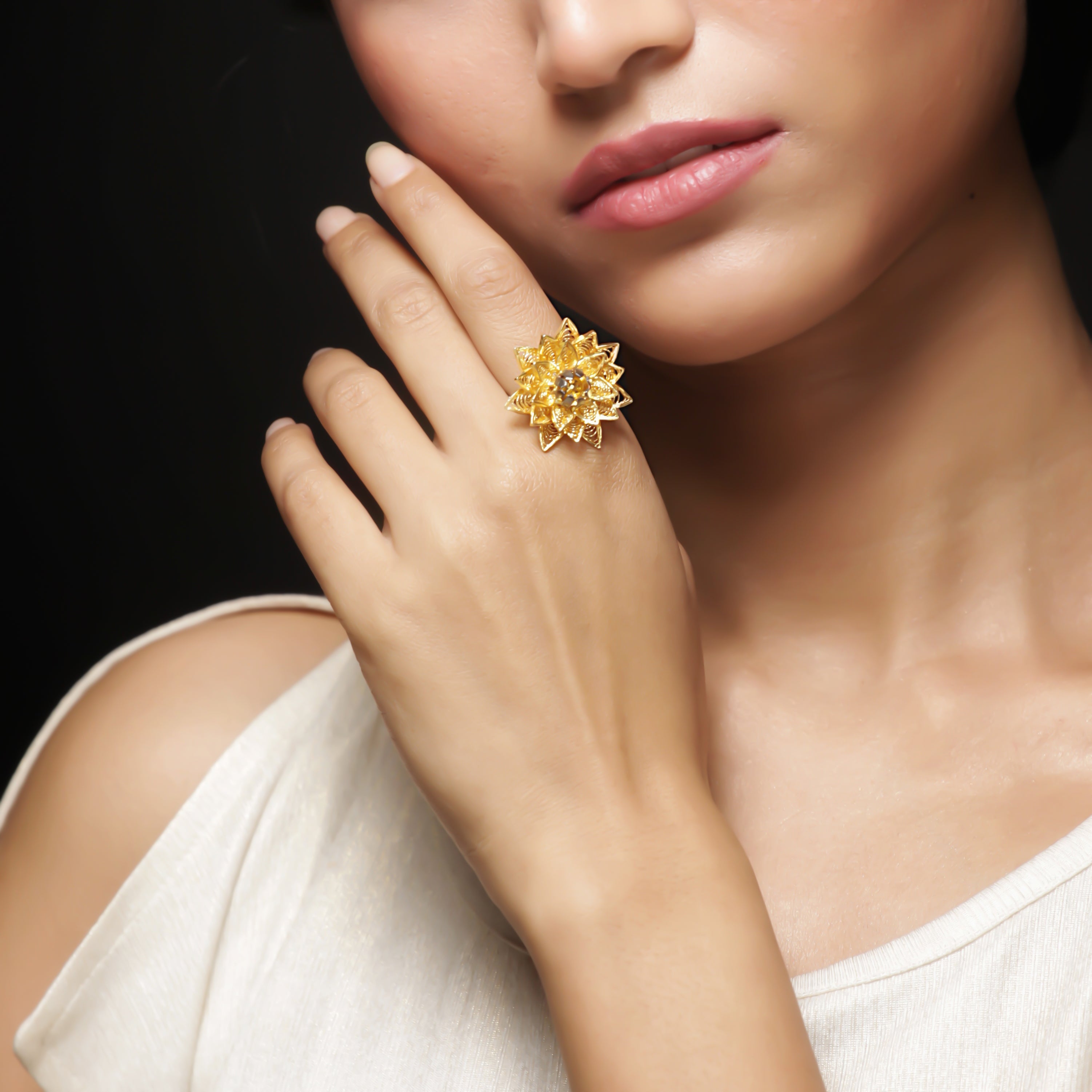Fleur-de-Lotus Silver Finger Ring