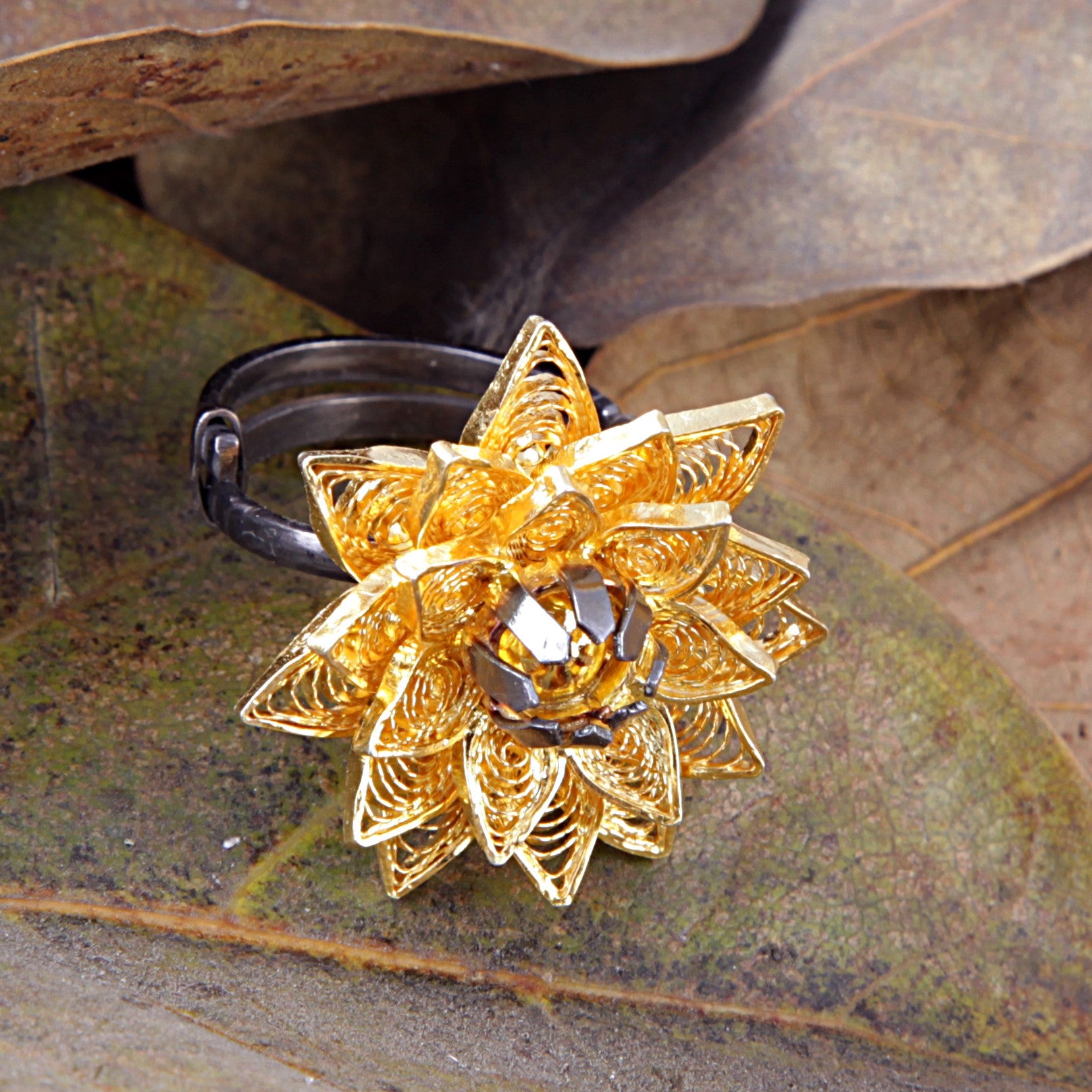 Fleur-de-Lotus Silver Finger Ring