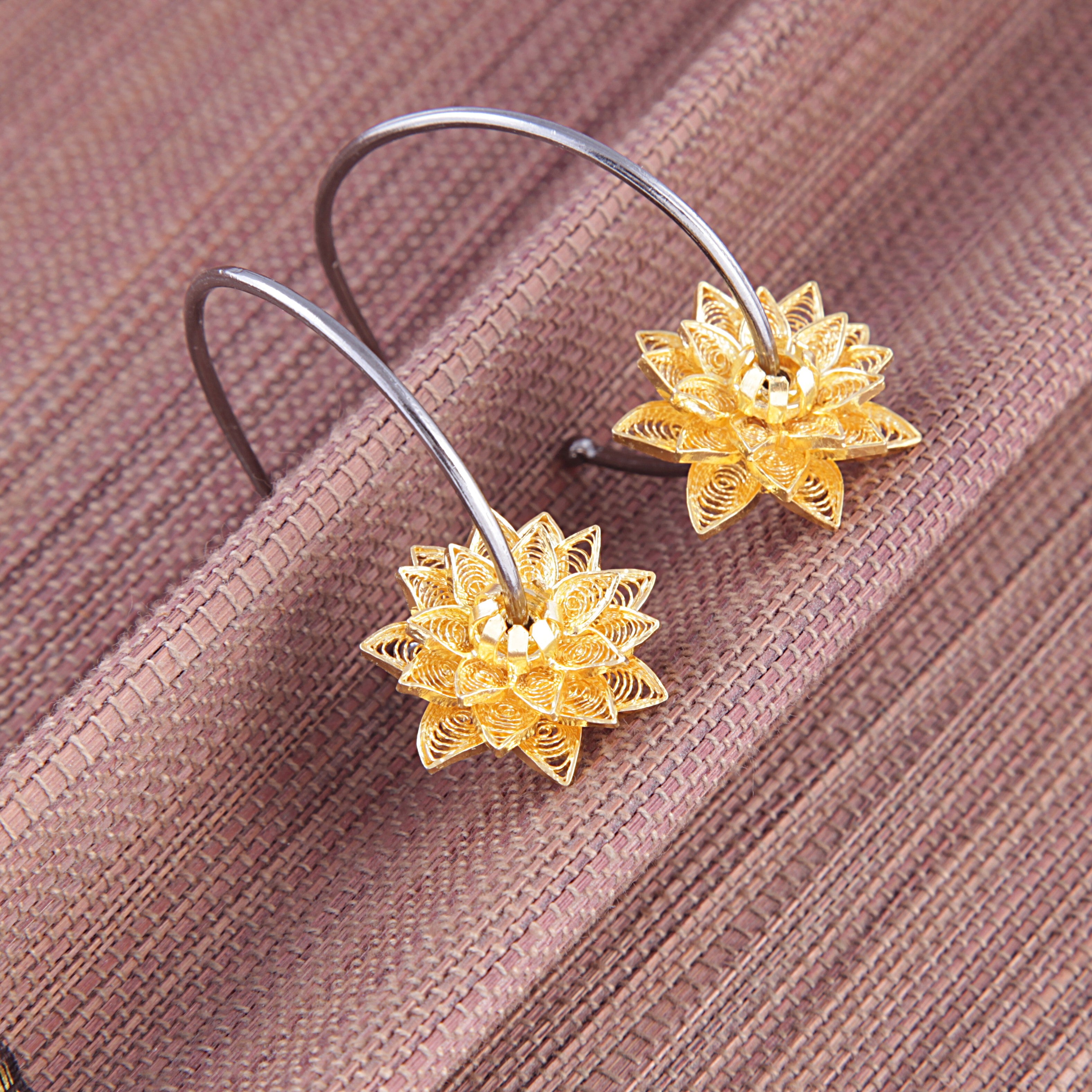 Fleur-de-Lotus Silver Earrings