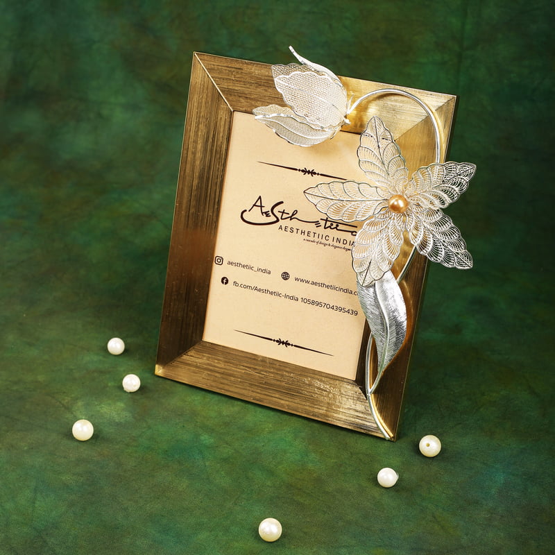 Tulip Top Graceful Photo Frame