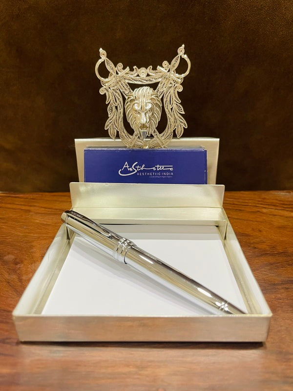 Silver Lion Office Tabletop