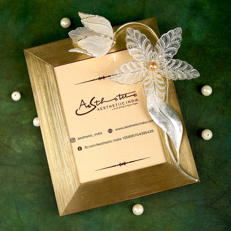 Tulip Top Graceful Photo Frame
