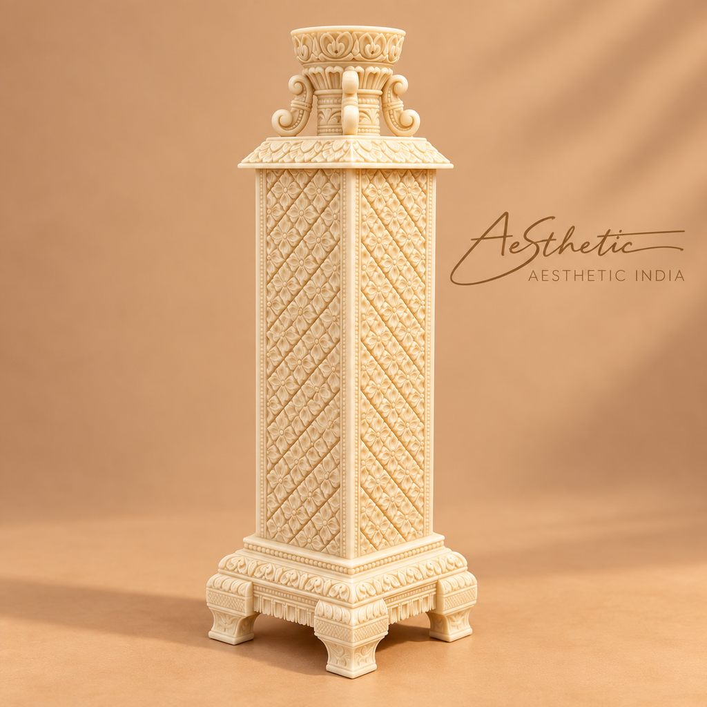Heritage Swan candlestand(11 inches)