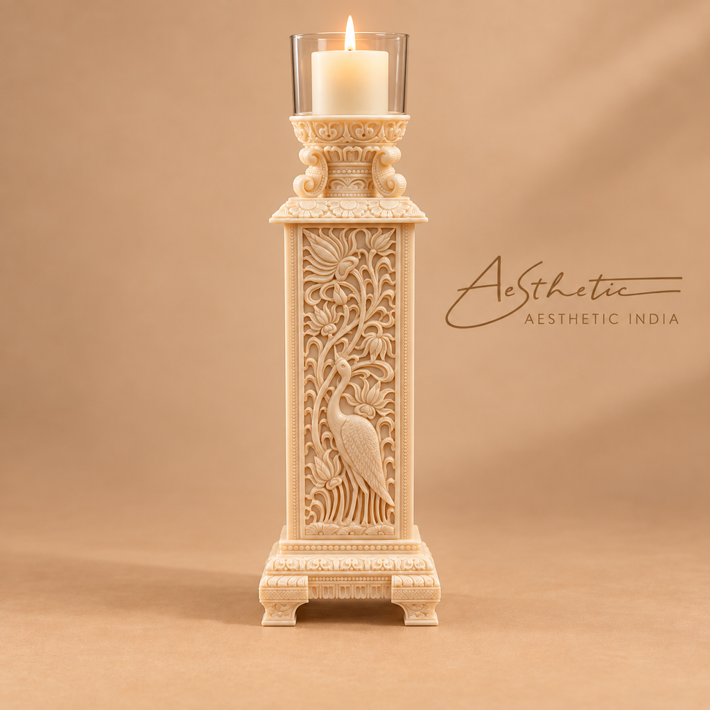 Heritage Swan candlestand(11 inches)