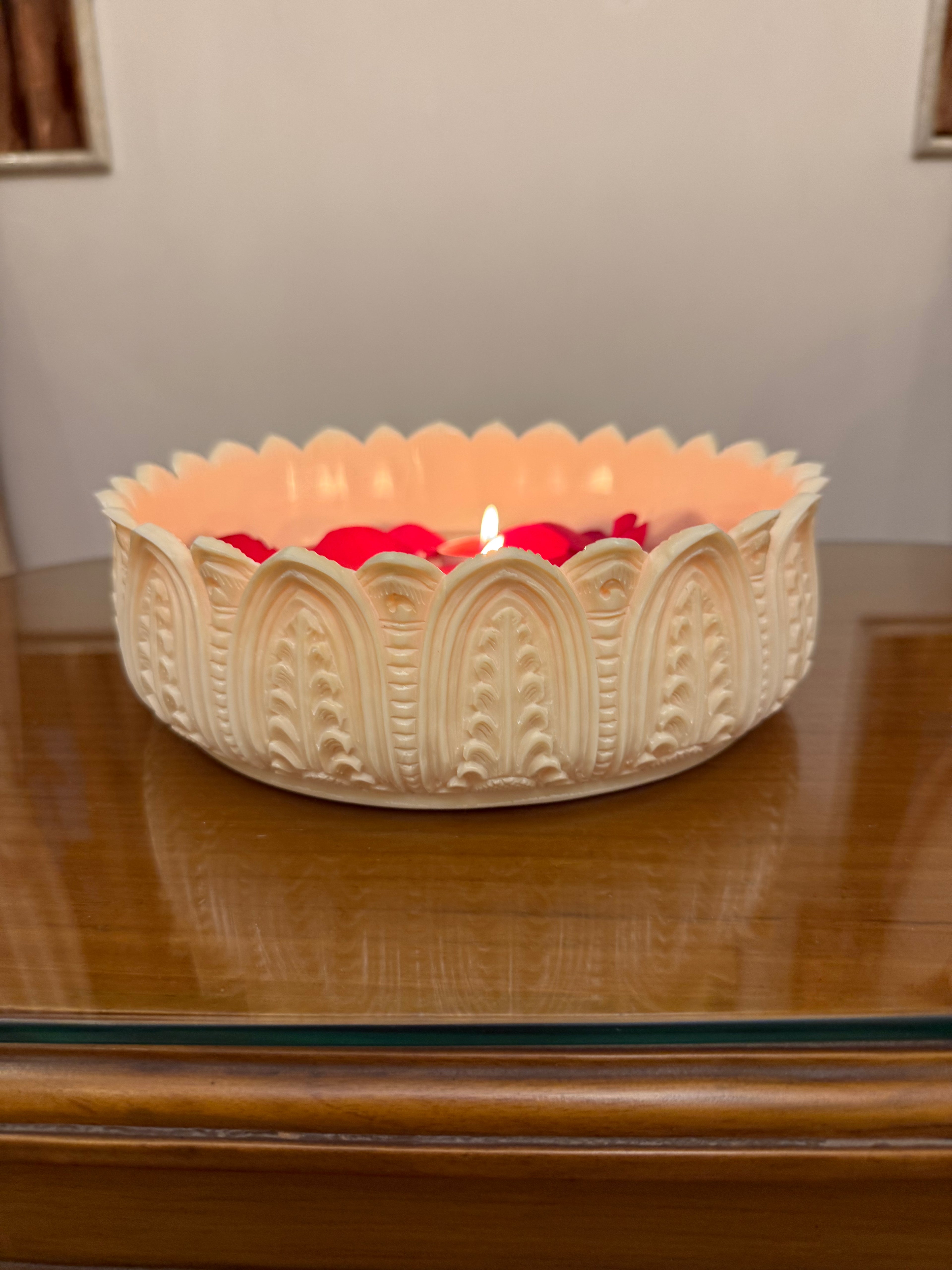 Lotus bloom Urlis  6 inch