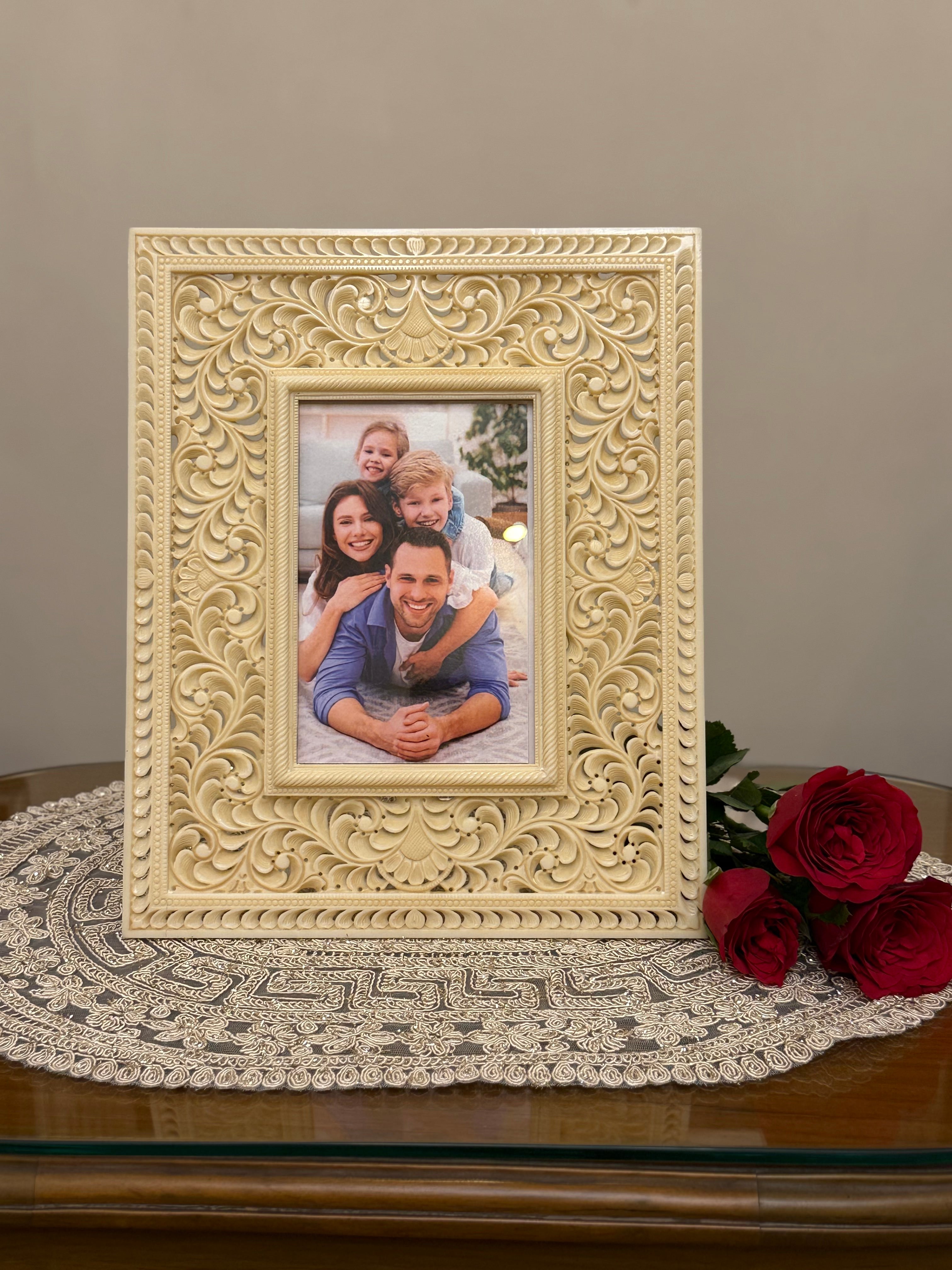Ivory Look-Alike Royal Heritage Photo Frame