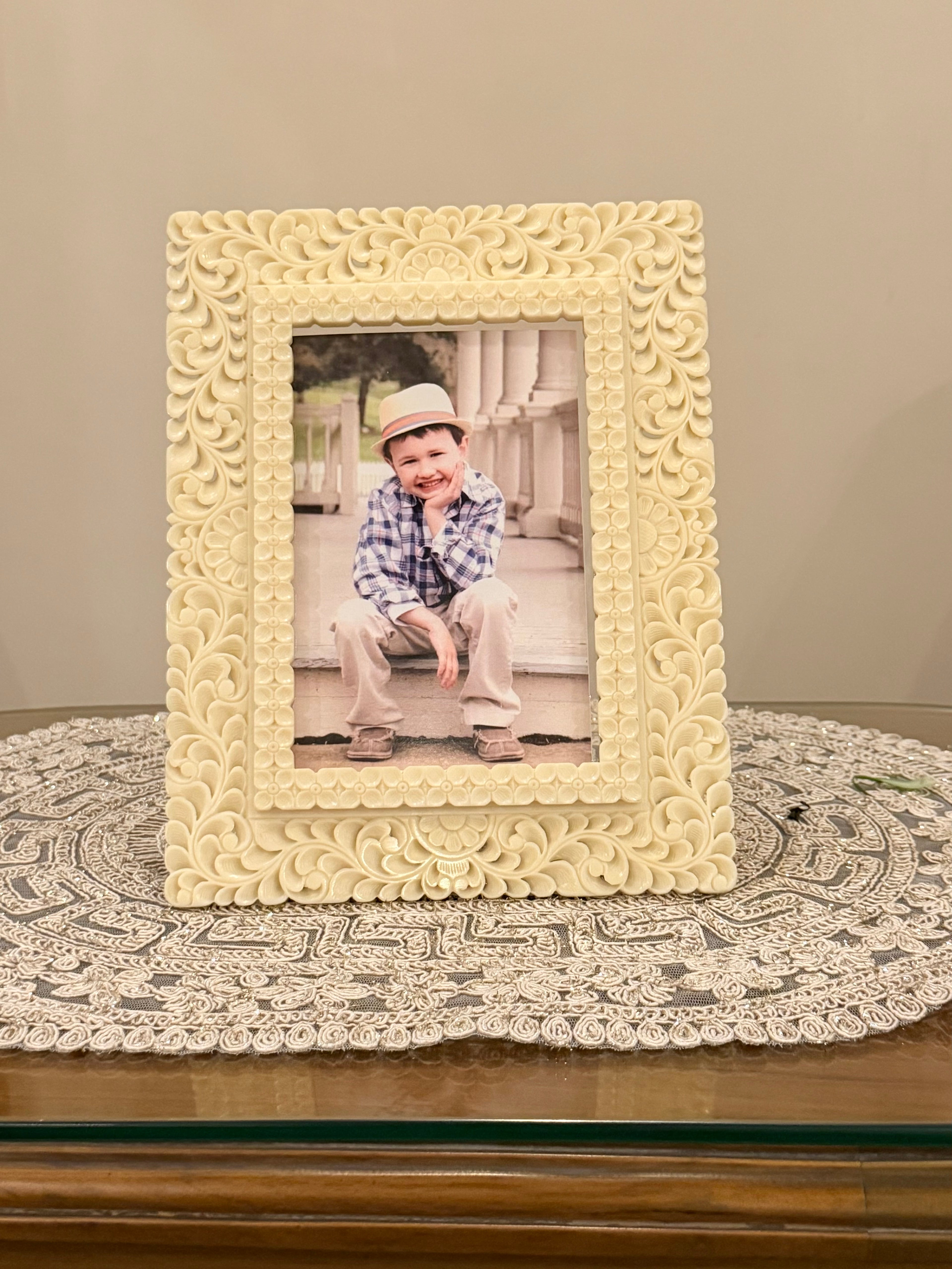 Ivory Look-Alike Eternal Memories Frame