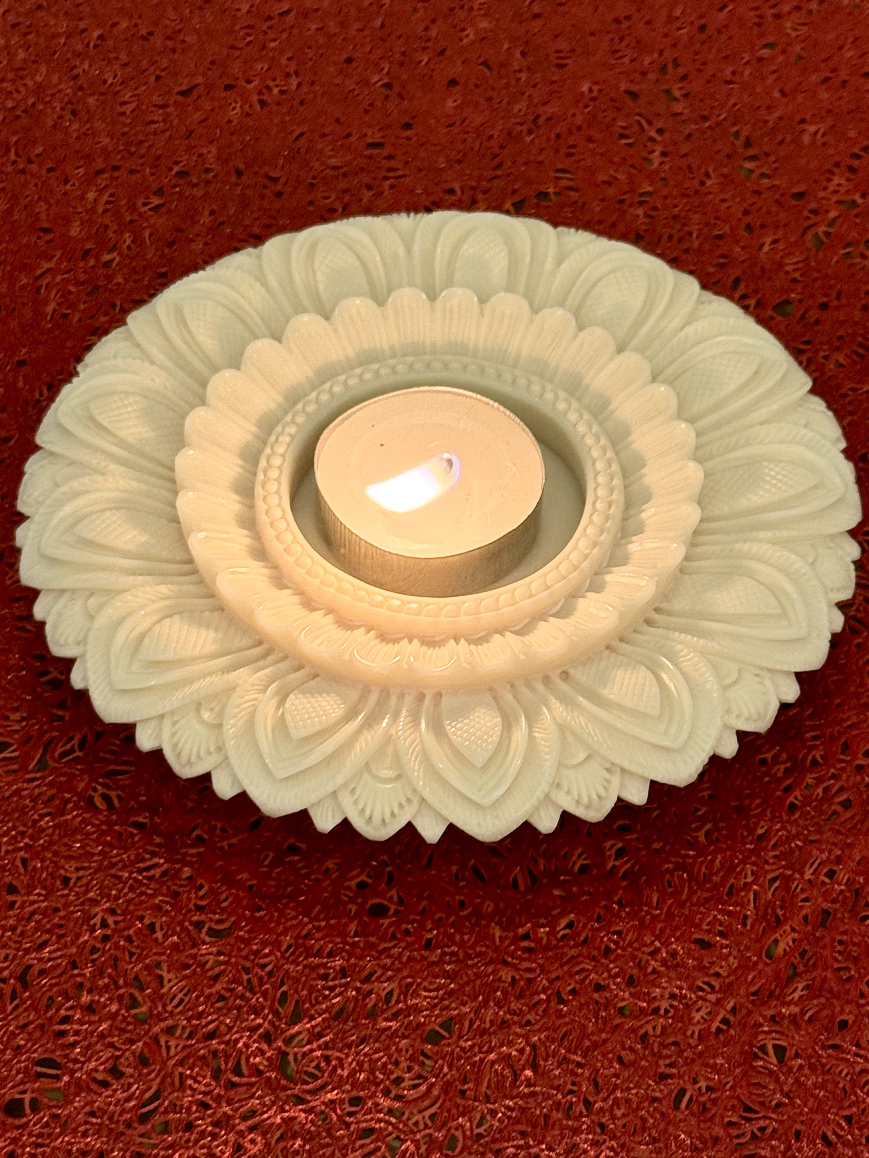 Ivory Look-Alike Sunflower Tealight Holder