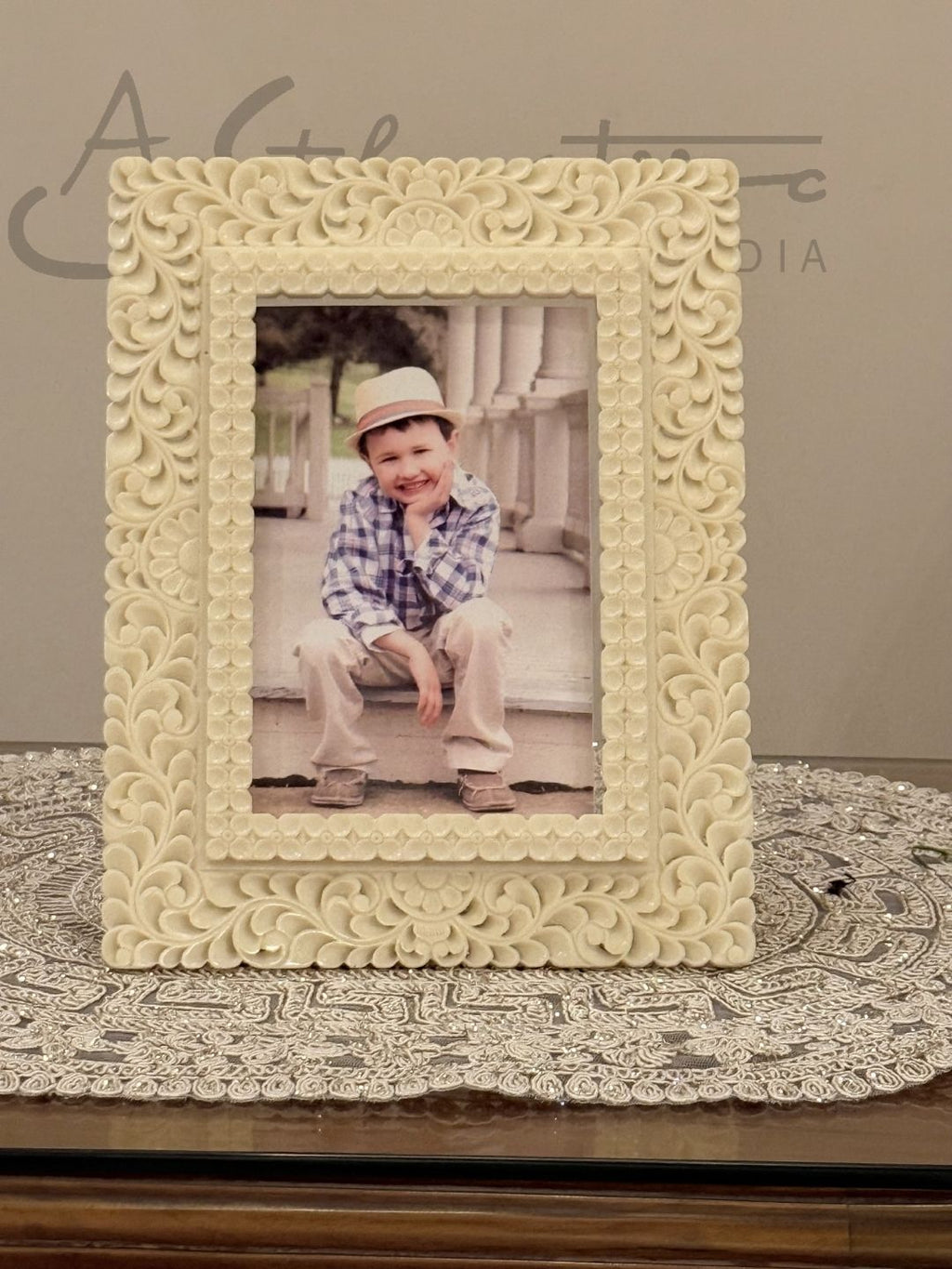 Ivory Look-Alike Eternal Memories Frame